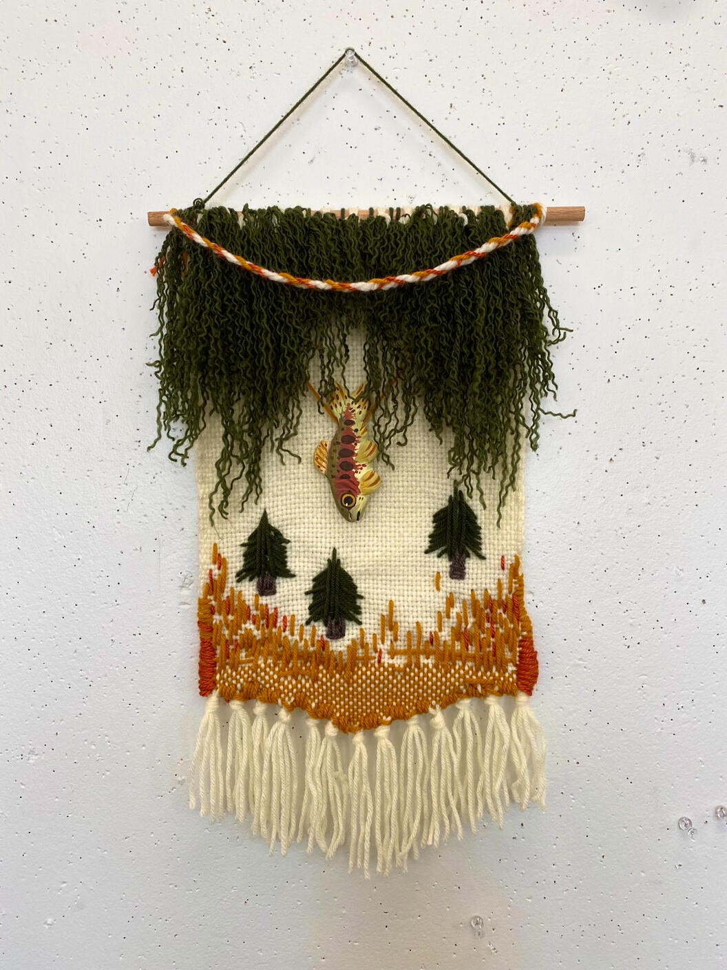 Warmth. Woven yarn. 2022.
